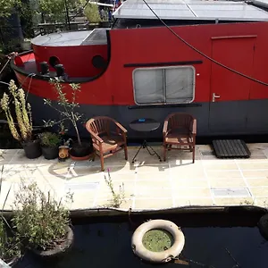  Couette-café Houseboat Dokstroom