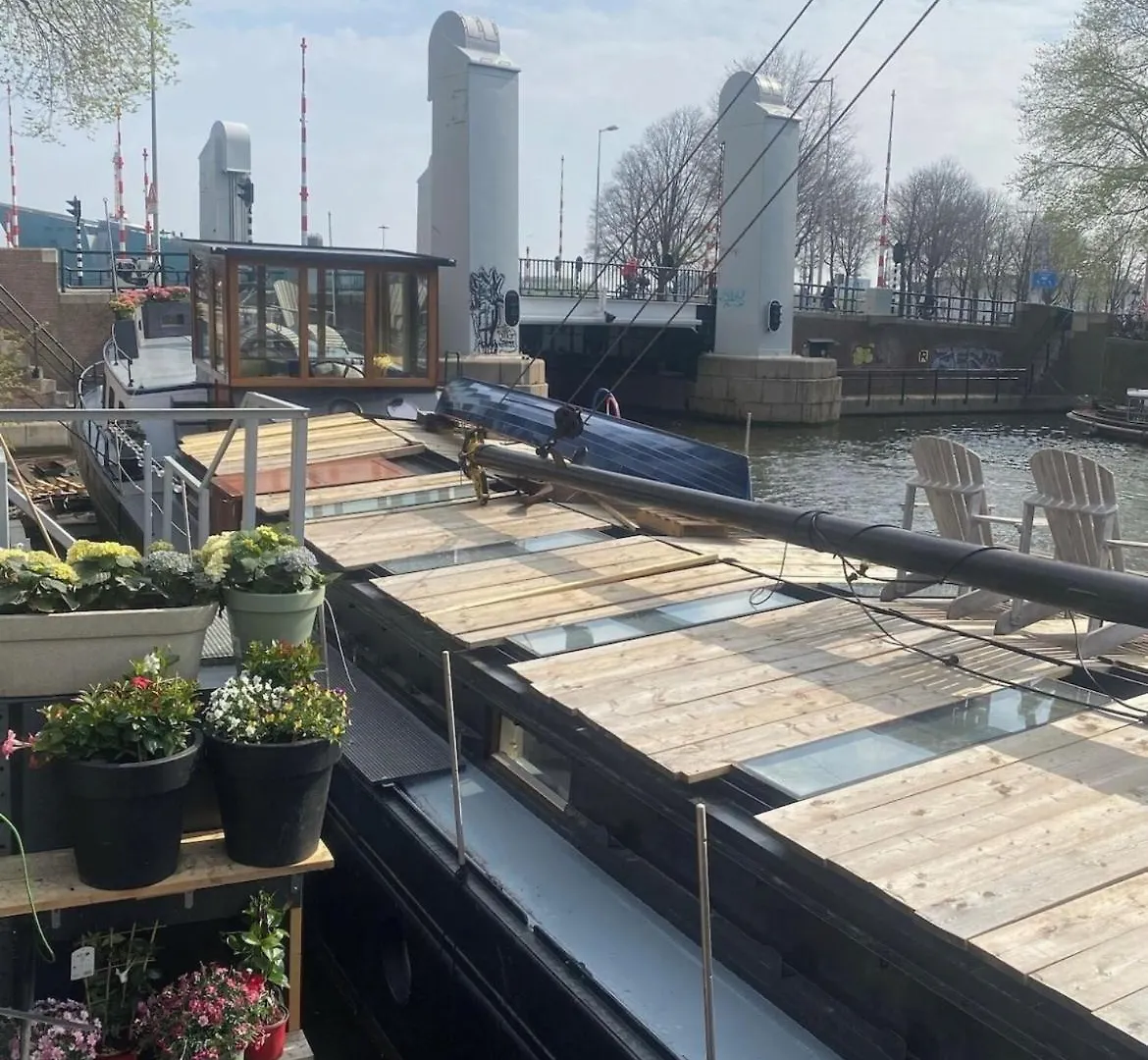 Houseboat Reussi Bed & Breakfast Amsterdam