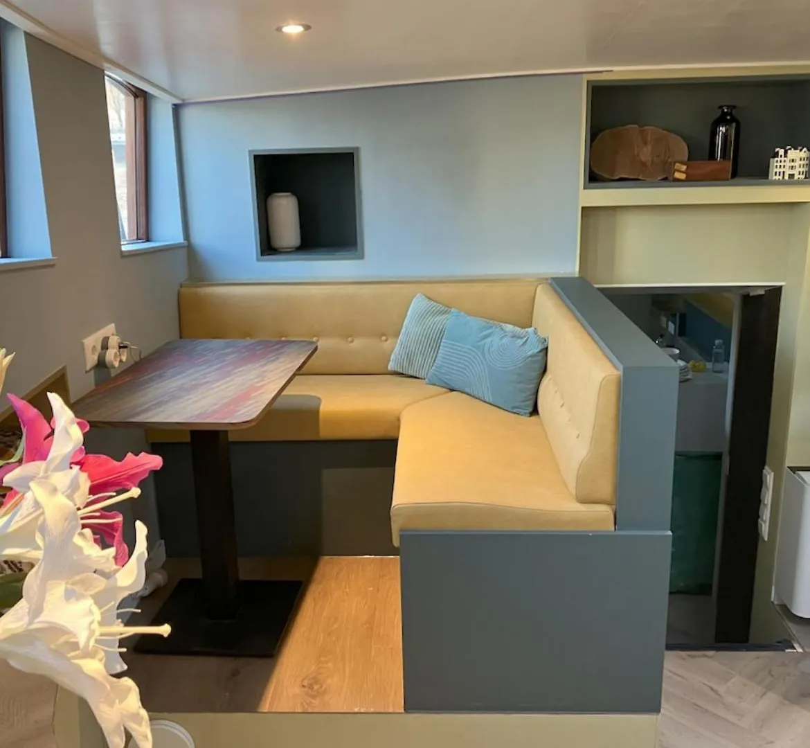 Houseboat Reussi Bed & Breakfast Amsterdam