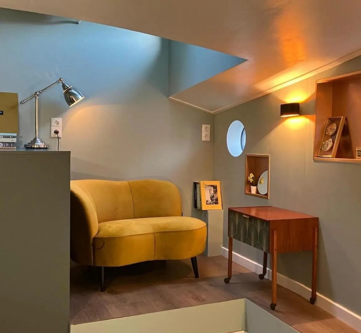 Houseboat Reussi Bed & Breakfast Amsterdam 0*,  Netherlands
