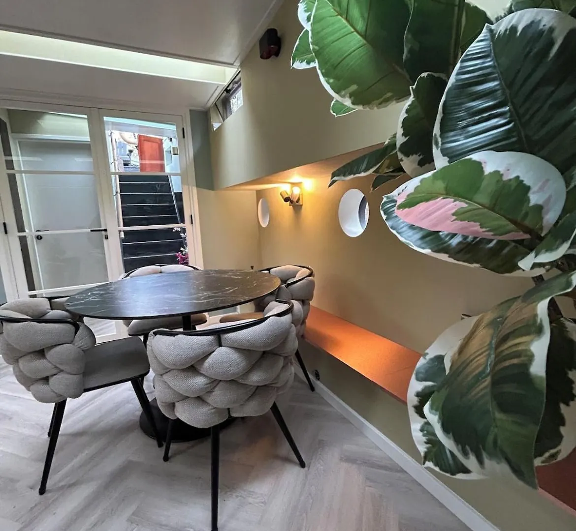 Houseboat Reussi Bed & Breakfast Amsterdam