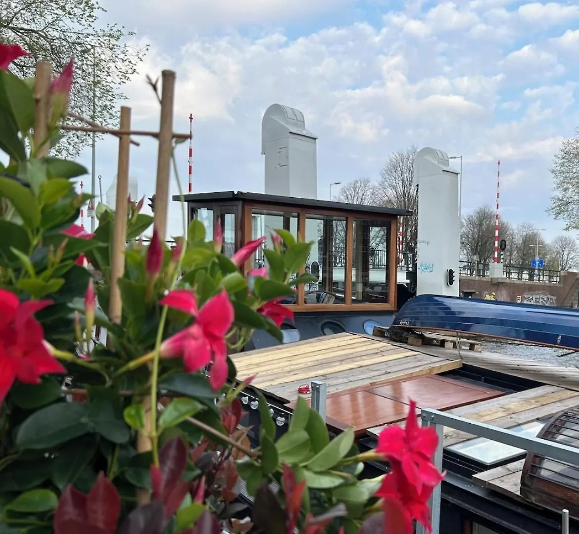 Houseboat Reussi Bed & Breakfast Amsterdam