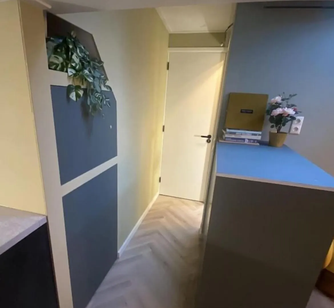 Houseboat Reussi Bed & Breakfast Amsterdam Netherlands
