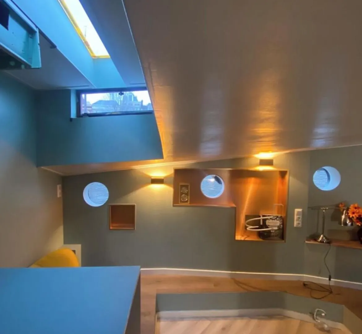Houseboat Reussi Bed & Breakfast Amsterdam 0*,  Netherlands
