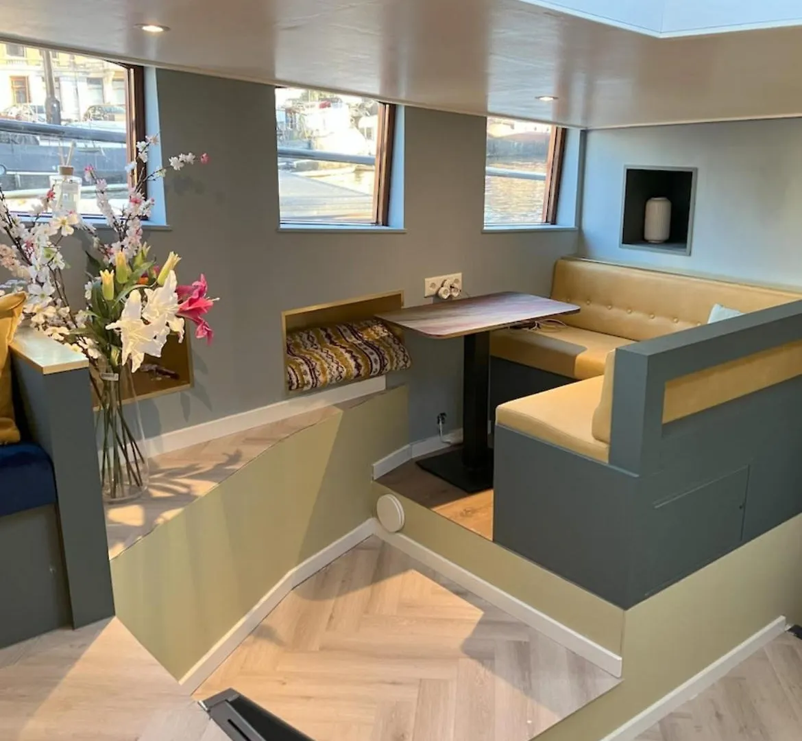 Houseboat Reussi Bed & Breakfast Amsterdam